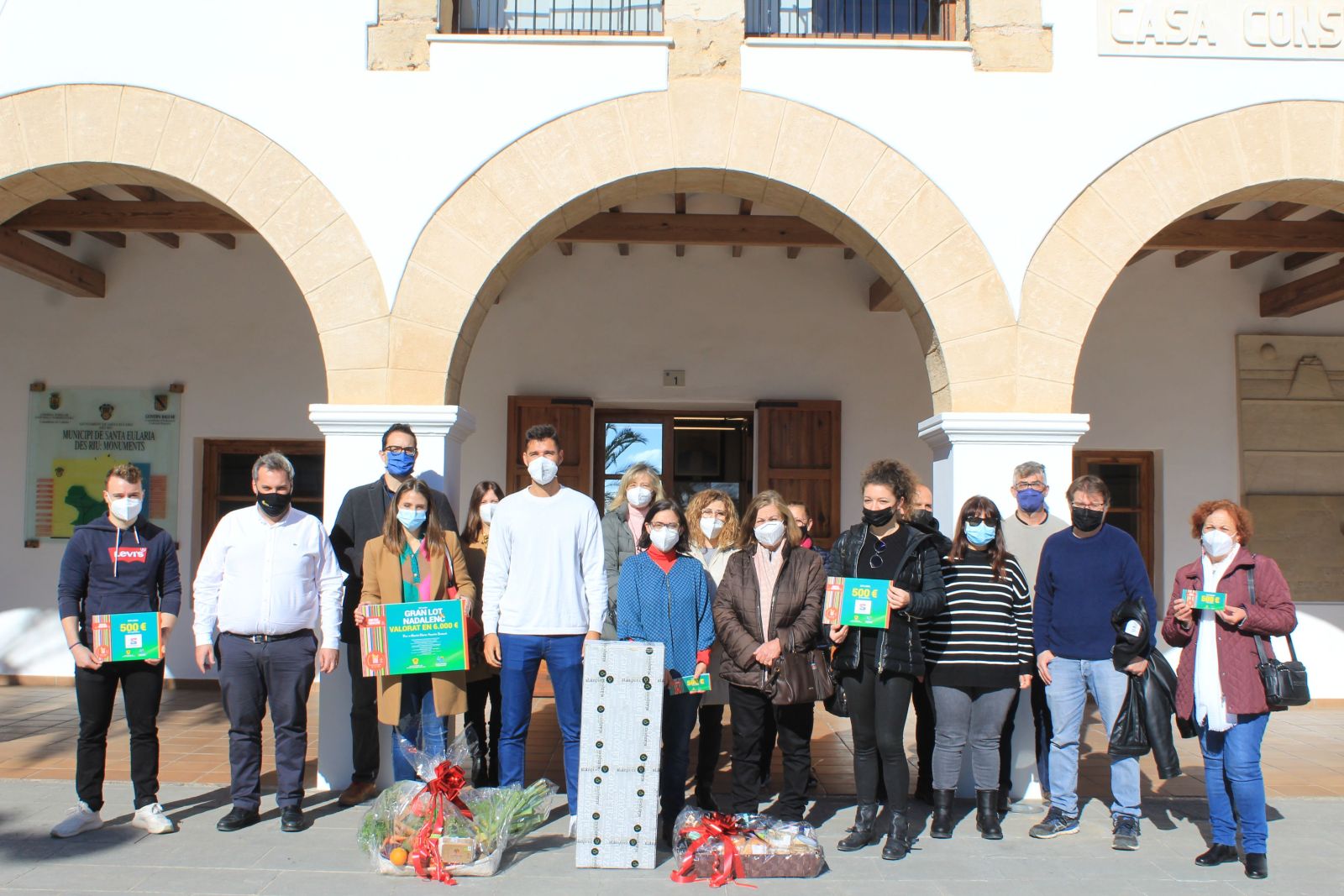 La campaña de promoción del comercio local en Navidad ha supuesto más de 240.000 euros en compras en los negocios participantes