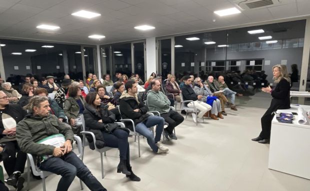 Carmen Ferrer recupera el programa de participación ciudadana Digues la Teua, que reunió a 1.500 personas entre 2020 y 2023 (2)