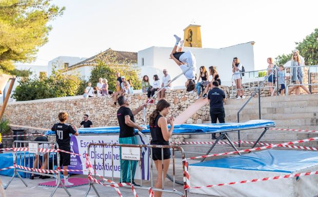 Actividades juveniles en Santa Gertrudis los viernes y los sábados por la tarde