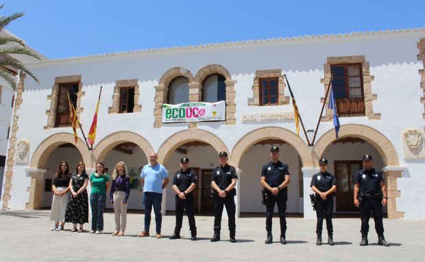 Policías de paisano patrullarán las playas para prevenir robos y evitar la venta ambulante y el riesgo por acampada