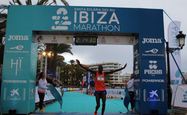 Cortes al tráfico rodado en el municipio con motivo del Santa Eulària Ibiza Marathon el próximo 2 de octubre