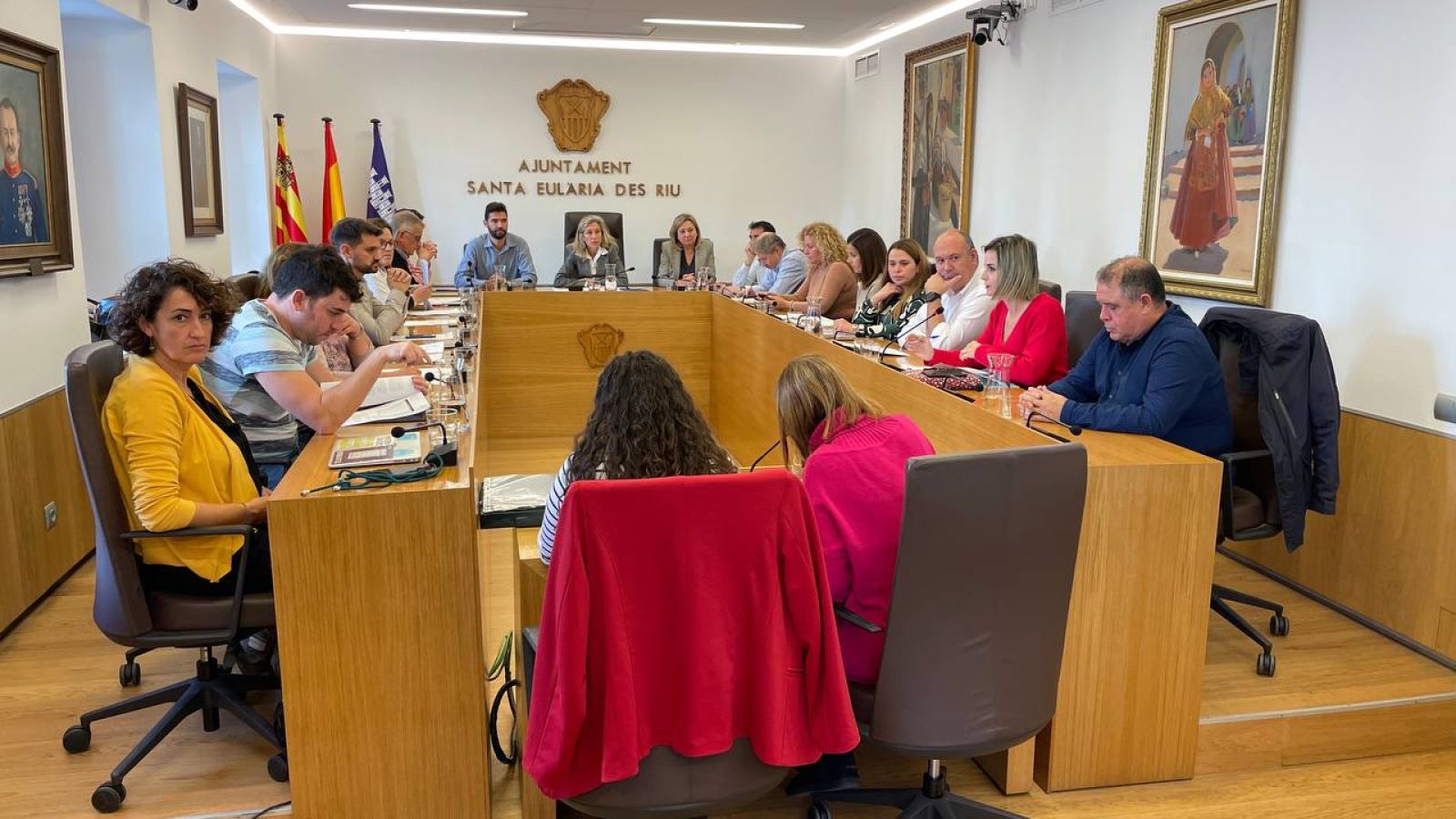 El Pleno aprueba reclamar a Educació que se ejecuten en 2023 las reparaciones necesarias en el instituto Xarc