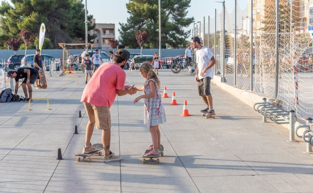 Parkour, grafitis, surfskate o acrobacias entre los talleres de la segunda de Joves al Carrer que tendrá lugar el viernes 18 en el Paseo Solidario