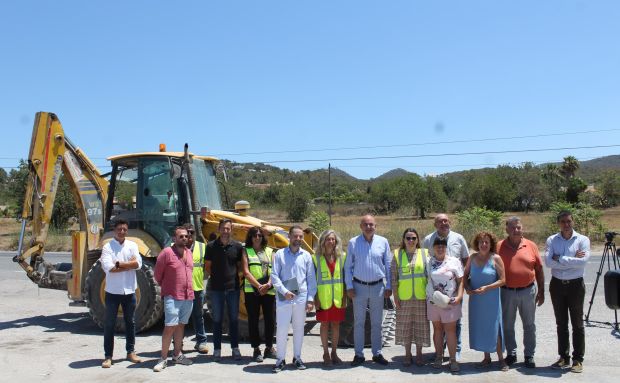 Iniciadas las obras de regeneración de Ca na Negreta que serán un “revulsivo para la zona, pacificando el entorno”