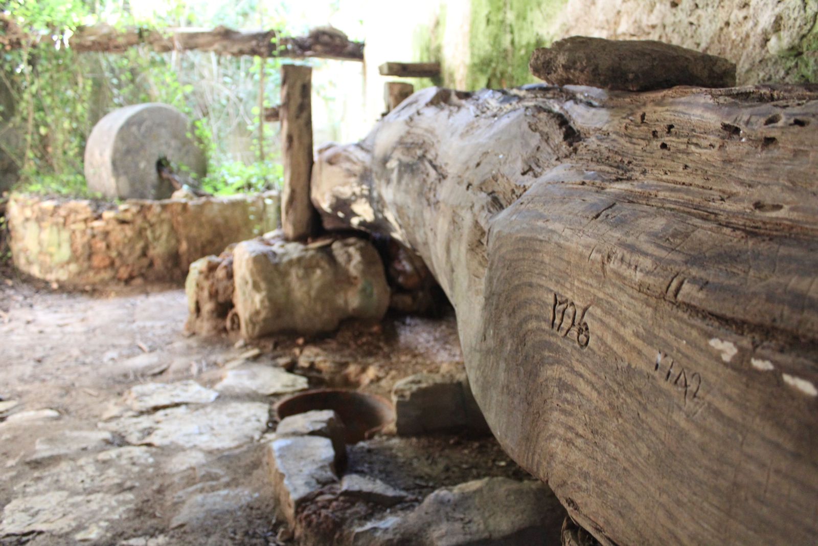 El Ayuntamiento consigue la cesión del ‘Trull de Perella’ y ya preparar un proyecto para recuperar los elementos de este molino aceitero de gran valor cultural y etnográfico