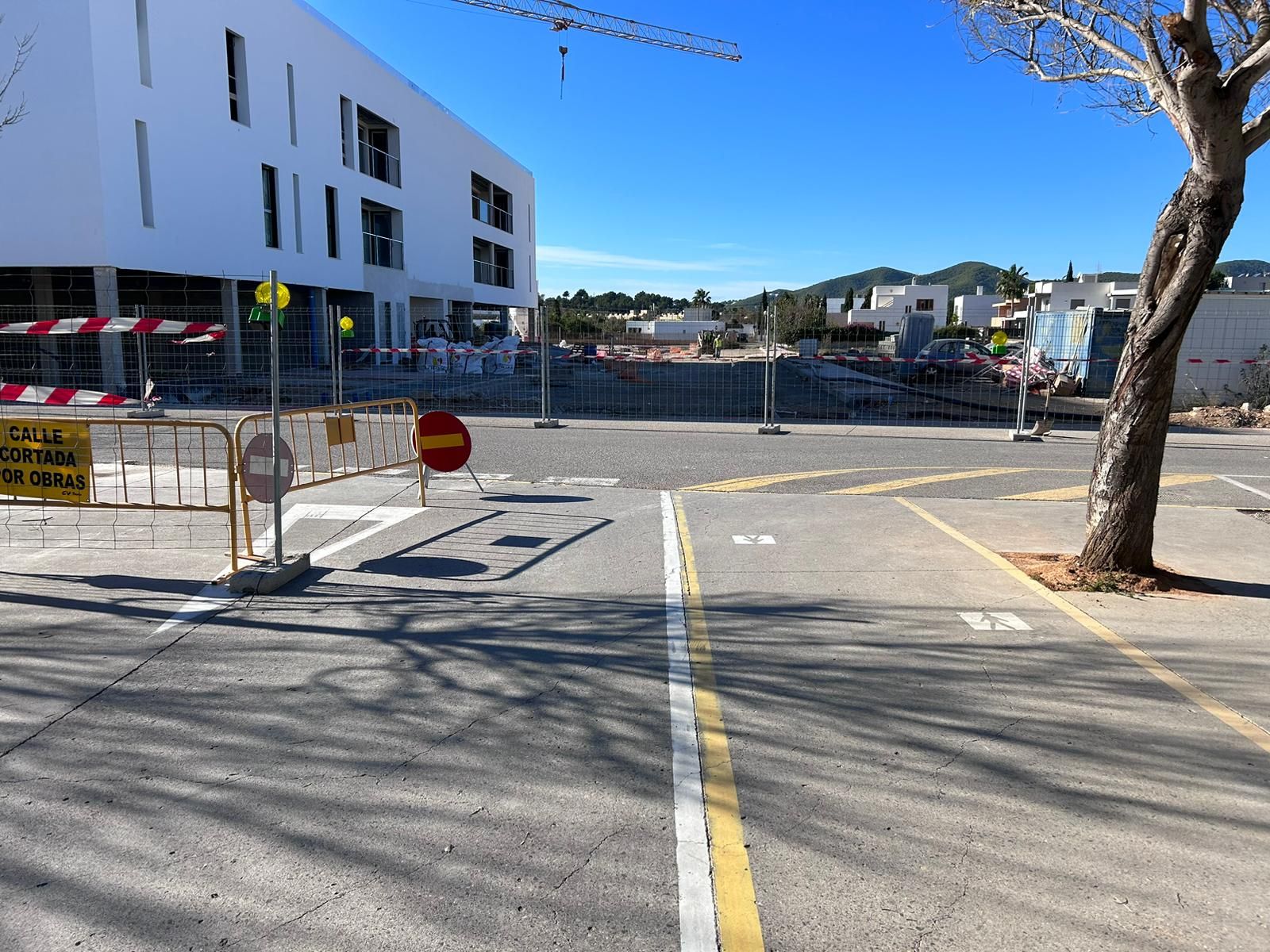 Restricciones provisionales de tráfico en la calle Gavina de Jesús por mejoras en la accesibilidad