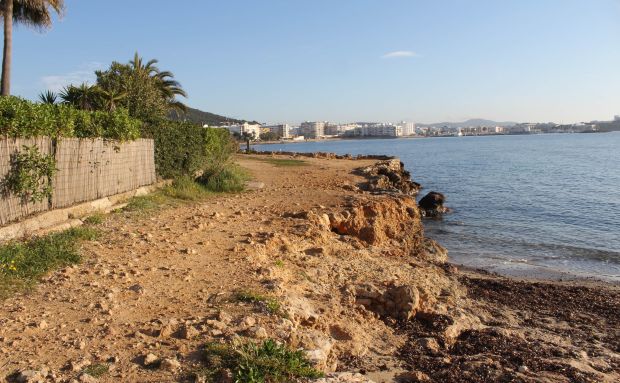 Antes de final de año se iniciarán los trabajos para la realización del sendero litoral de es Puig d’en Fita/Siesta para mejorar su accesibilidad, la seguridad y la estética