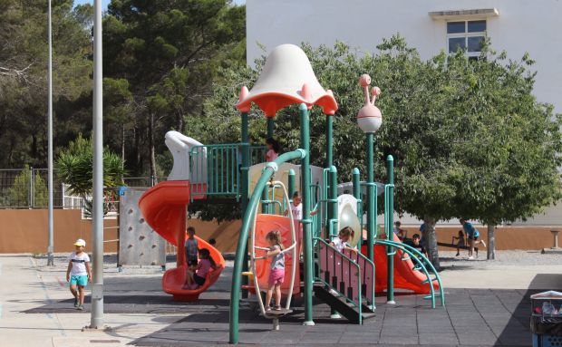 Casi 800 niños y niñas empiezan a disfrutar de las actividades de ocio de las Escuelas de Verano coordinadas por el Ayuntamiento para favorecer la conciliación familiar