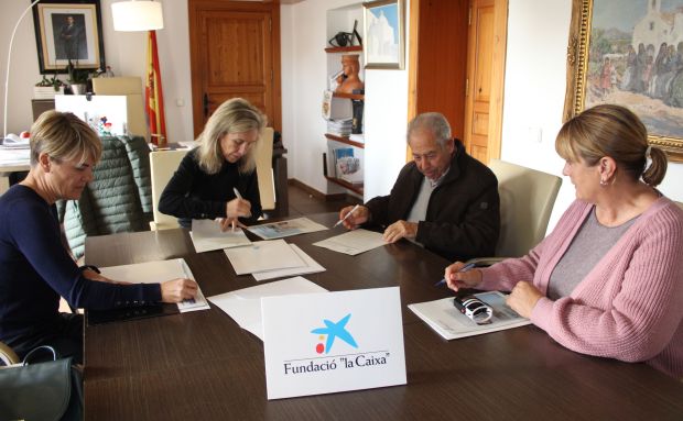 Ayuntamiento, Fundació “la Caixa” y la Asociación Tercera Edad de Santa Eulària realizarán talleres de competencias digitales y actividad física para los mayores de la población