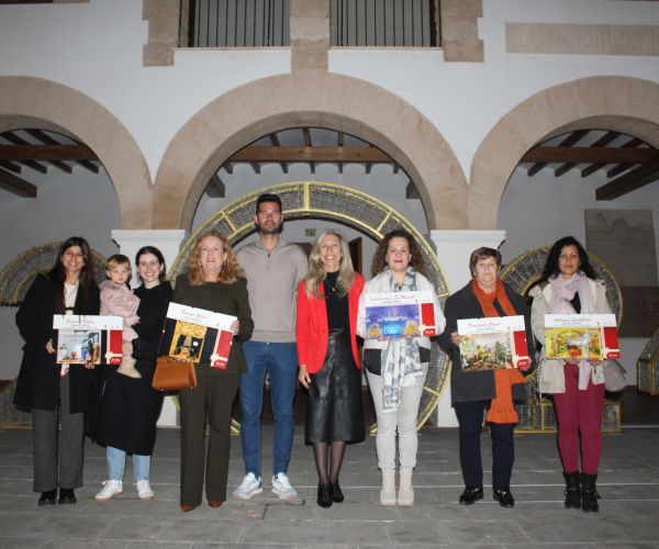 Instalaciones es Mercat, guanyador del XXIV Concurs d'Aparadorisme del Comerç de Santa Eulària des Riu