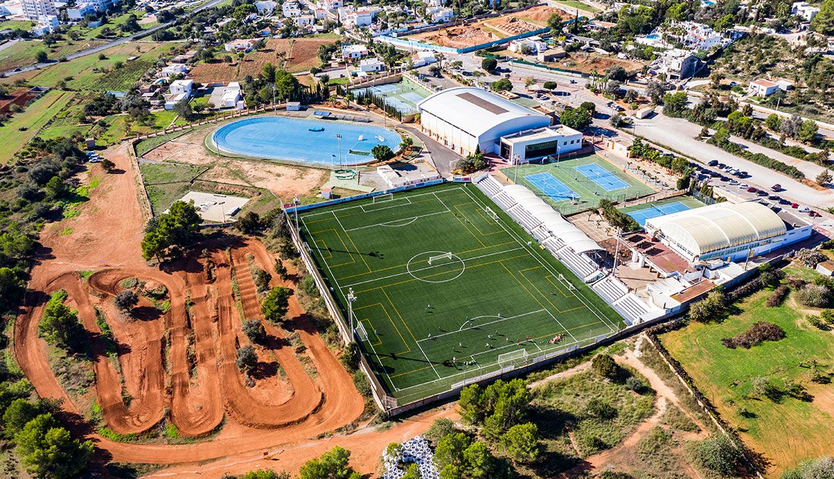 Polideportivo municipal Santa Eulària des Riu