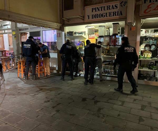 La Policia local de Santa Eulària realitza un operatiu policial de seguretat especial durant tres dies