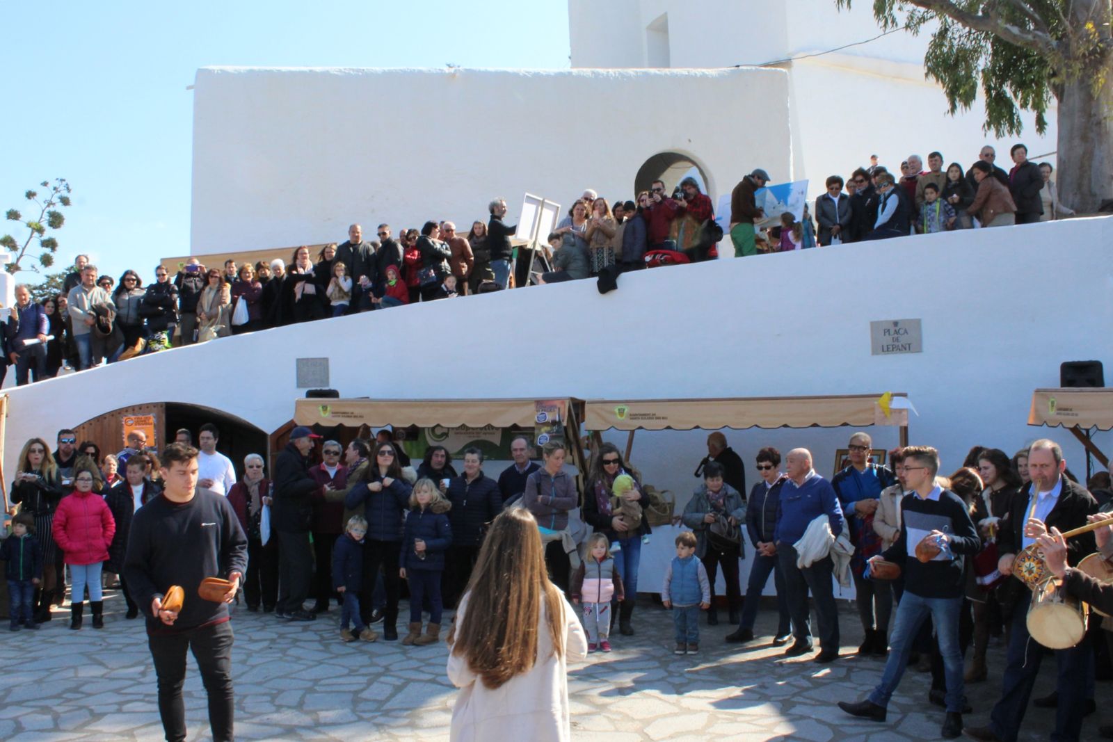 La Feria Artesanal vuelve este domingo a llenar el Puig de Missa de tradición y diversión