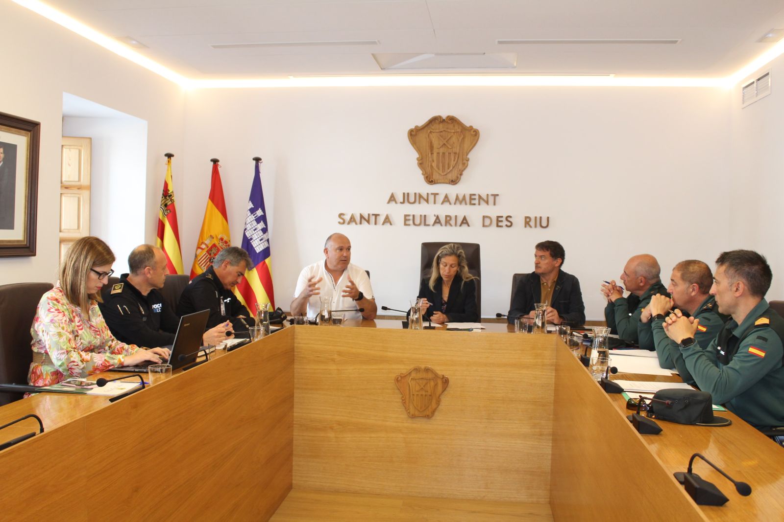 La Junta Local de Seguridad aborda la posibilidad de ampliar instalaciones para conseguir incrementar la plantilla de la Guardia Civil