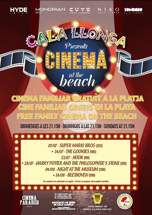 Cine en la playa de Cala Llonga