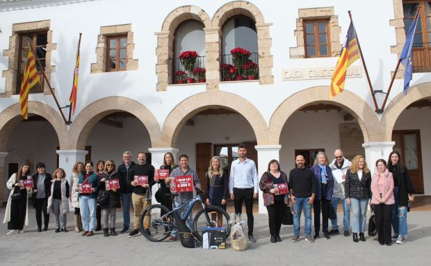 Entregados los 10.000 euros de la campaña de promoción del comercio local en Navidad que logró 330.000 euros en ventas